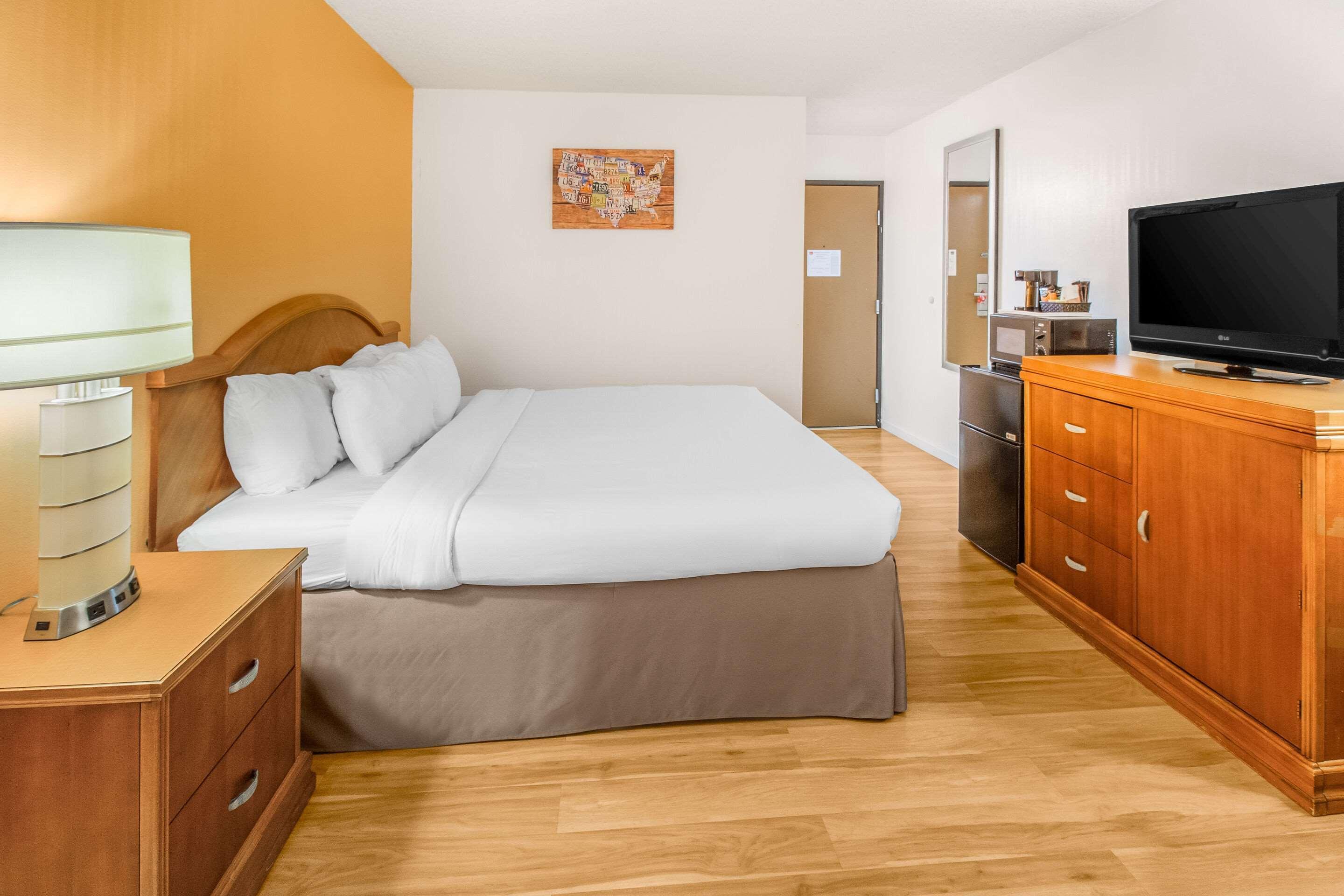 Econo Lodge Alliance Exterior foto